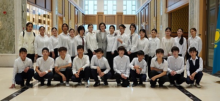 Ученики познакомились с документальным наследием Архива Президента фото галереи 6